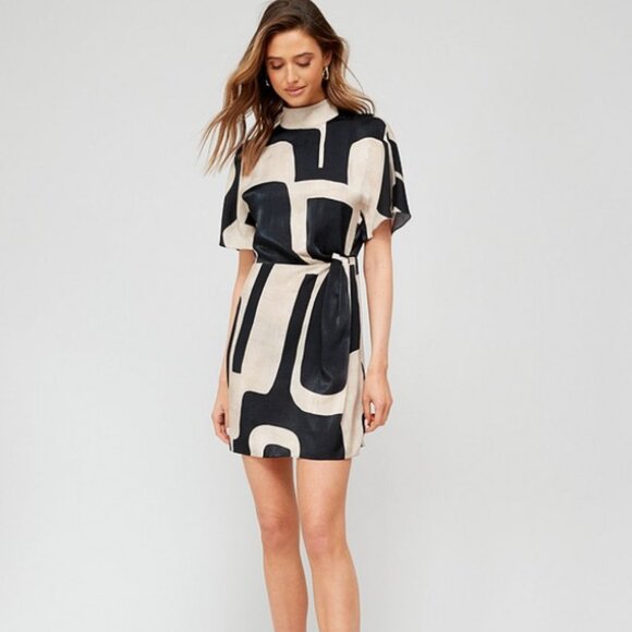 🖤Mango Silky Geometric Print Dress NWT, 14 - Picture 2 of 3